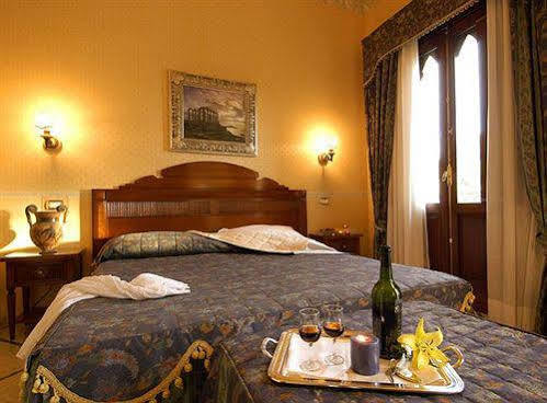 Hotel Domus Aurea Agrigento Buitenkant foto